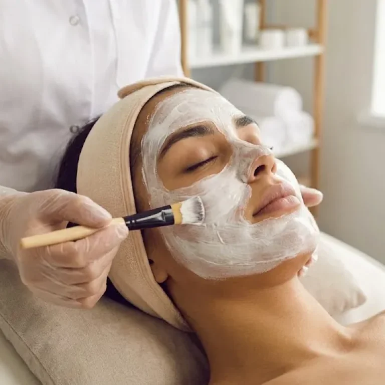 Tratamiento de hidratación facial clínica en Villavicencio